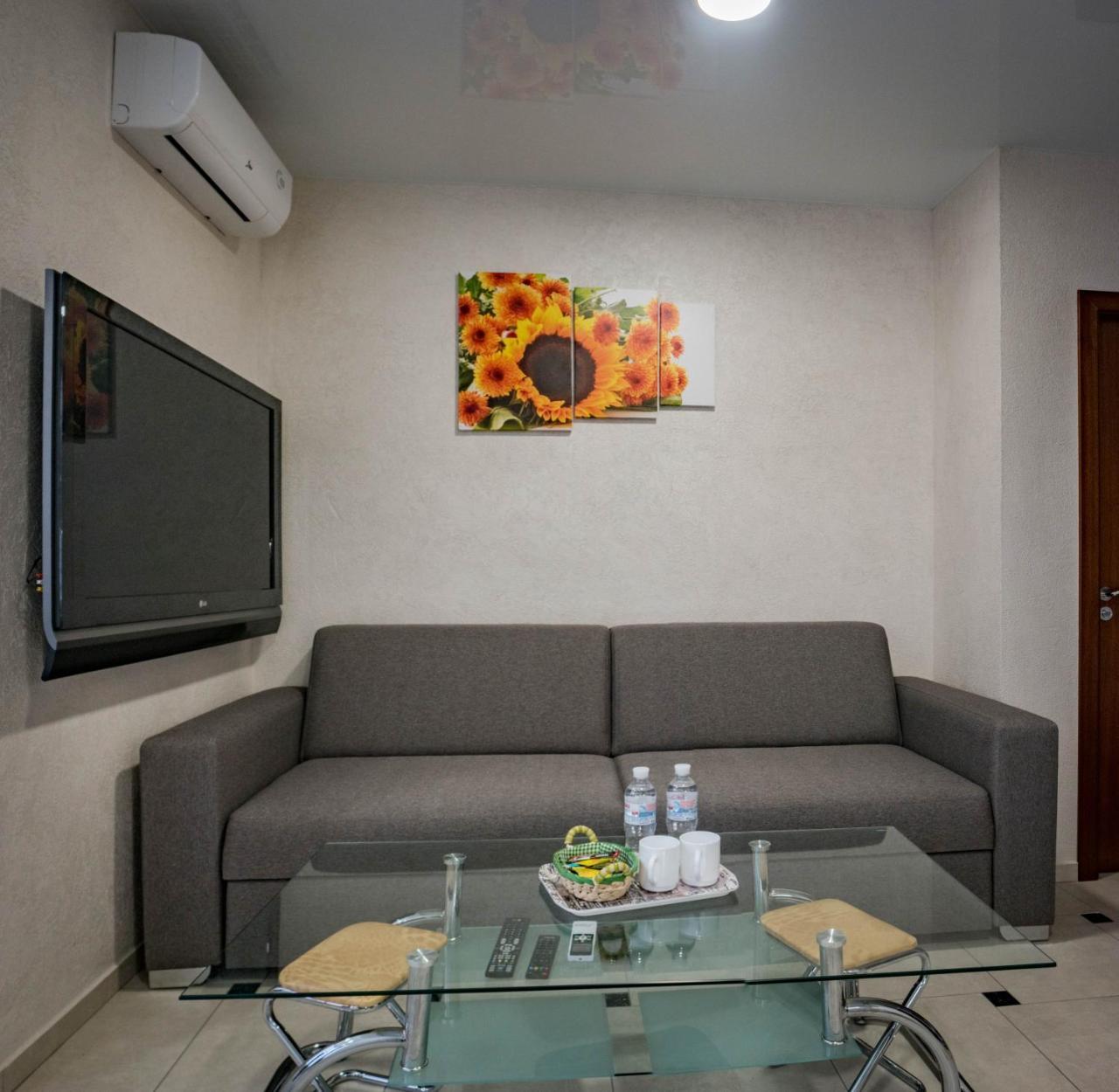 2-Room Apartment Lux Near Centre Wi-Fi Free Dnipro Exterior foto